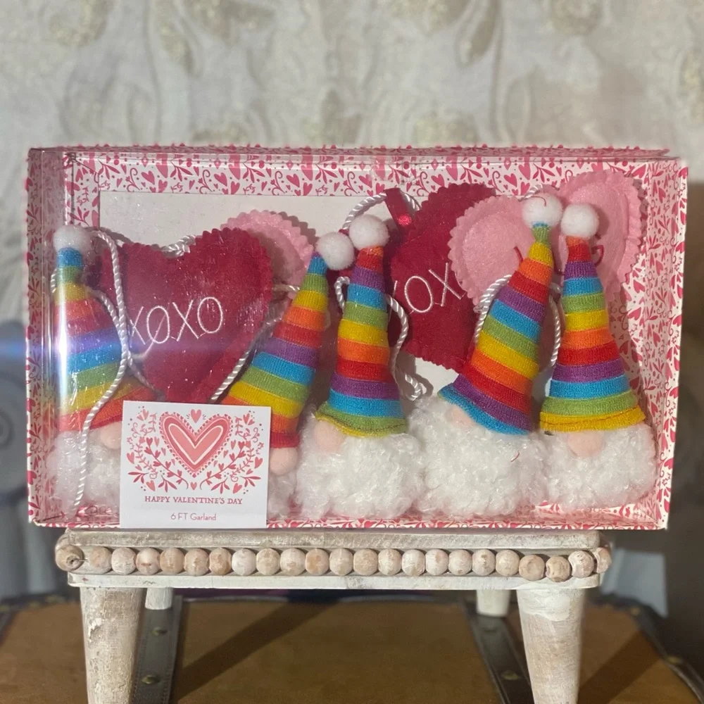 Golden Good Health Co Valentine Garland